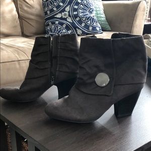 Booties with Button